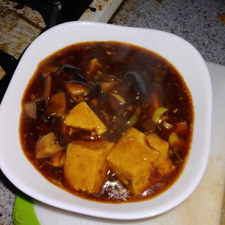 しいたけと木綿豆腐の豆板醤醤油煮込み